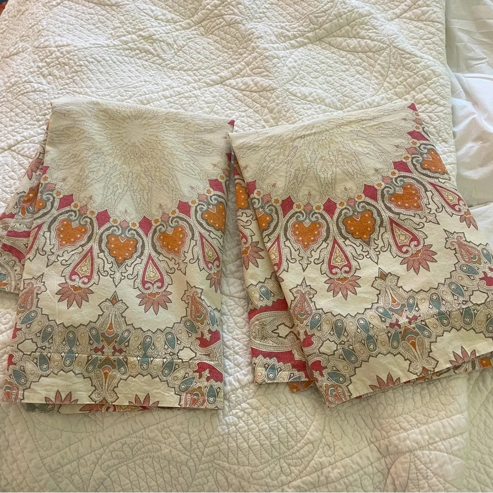 Pottery Barn Paisley Medallion Pillow Shams in Cream, Pink & Orange